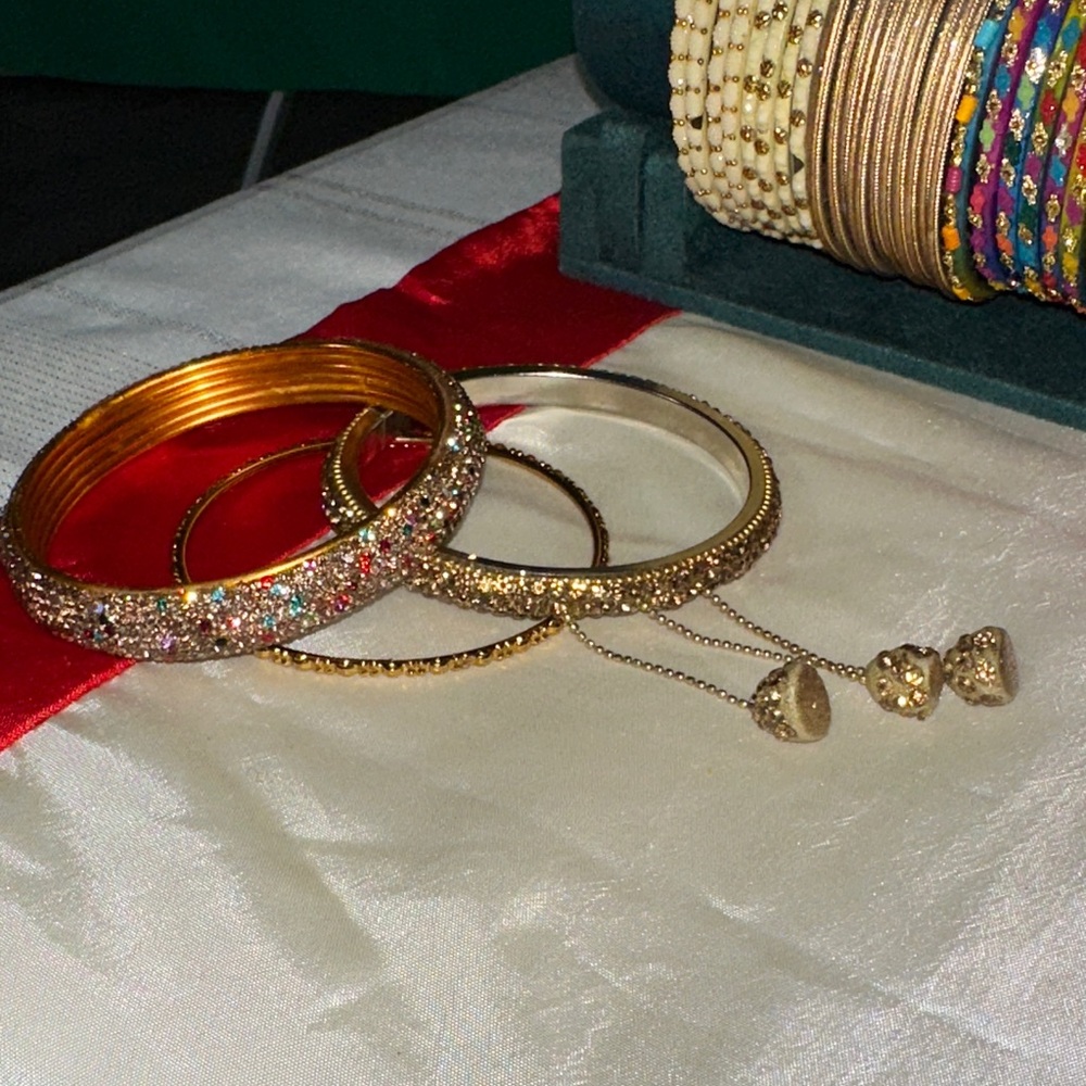 Sparkling Gold and Silver Bracelet Set of 3 - Picture 4 of 5